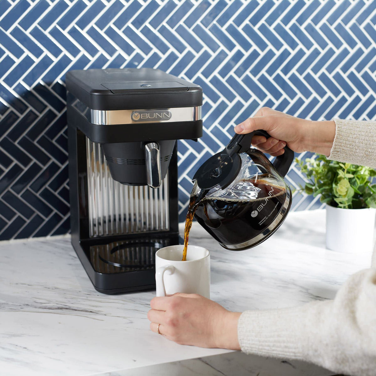 10-Cup Coffee Maker J77251